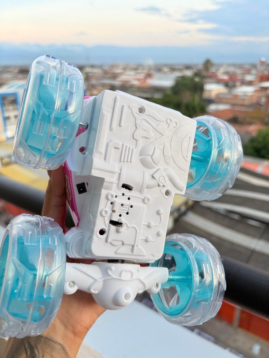Carro loco de Hello Kitty - imagen 3